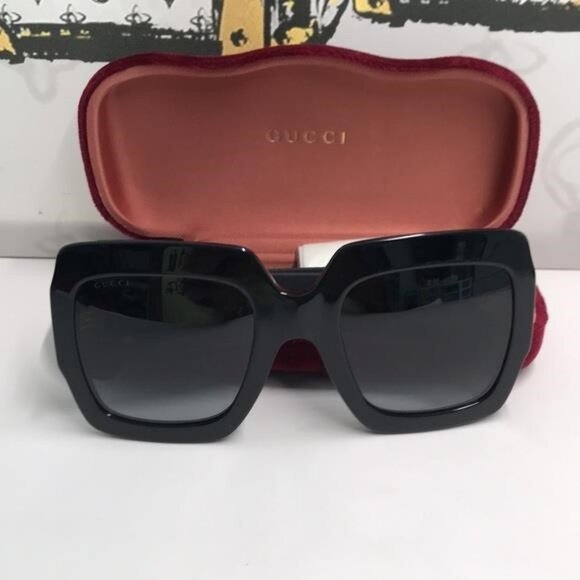 Authentic Gucci GG0102S 001 Oversized Black Sunglasses – New - Picture 3 of 11